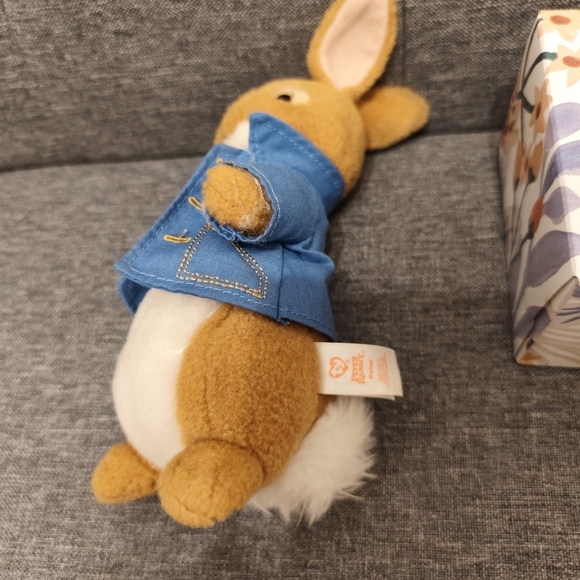 Ty Peter Rabbit Stuffed Bunny - Picture 4 of 5